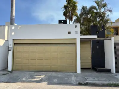 RENTA DE C ASA EN ALTABRISA CON PISCINA MERIDA YUCATAN
