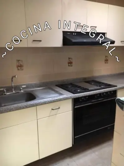Se vende hermosa casa con 2 locales comerciales 
