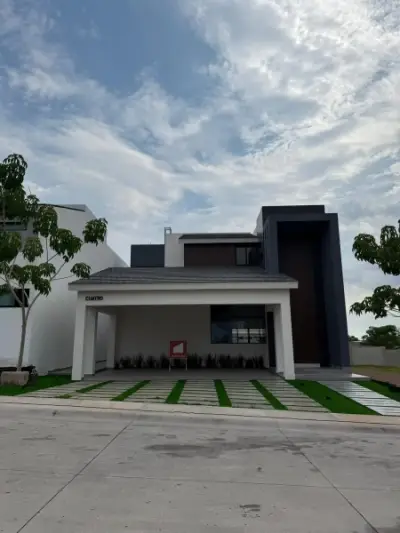 Casa en venta en Culiacán - foto 2