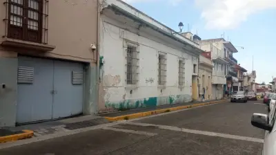 EXCELENTE TERRENO EN CENTRO DE XALAPA, VER., EN AV. ZAMORA.