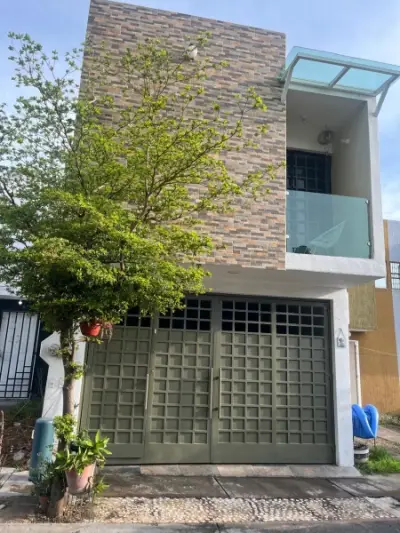 VENDO hermosa Casa en brisas del campestre, León, Gto.