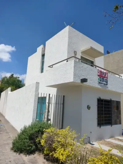 Casa en venta en Zapopan - foto 2