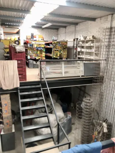 Bodega en venta en León - foto 2