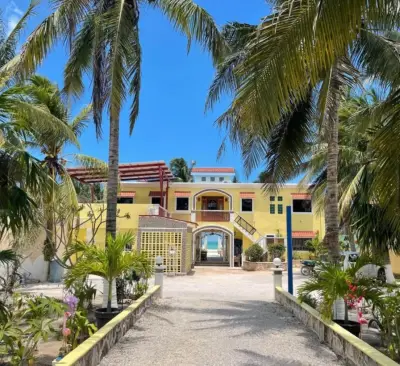 Casa en venta en Celestún - foto 2