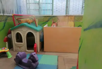 SE VENDE CASA PARA ESCUELA INFANTIL EN NEZA
