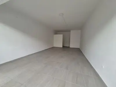 Local comercial en renta en Guadalajara - foto 4