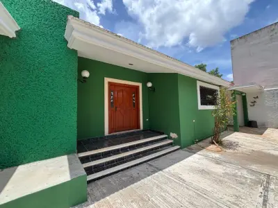 RENTA DE CASA PARA OFICINA O HABITACION EN MERIDA YUCATAN 