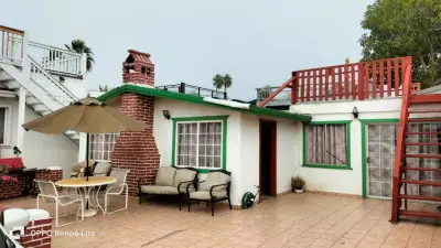 CASA EN QUINTAS DEL MAR DE 3 RECAMARAS EN RENTA ROSARITO