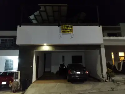 excelente casa en venta priv las nubes sta catarina resid la