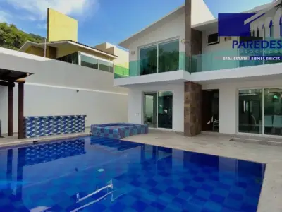 C106 Venta casa nueva Ixtapa  Zona campo de golf