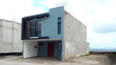 Casa en venta en Tlaquepaque - foto 2