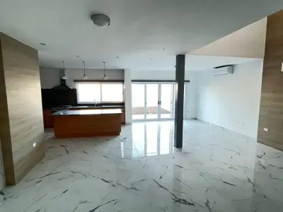 Casa en renta en Saltillo - foto 2