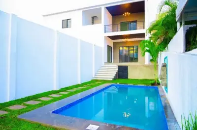 Refugio en burgos Cuernavaca casa moderna c/alberca