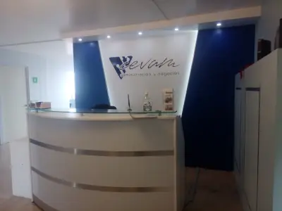 CONTRATA CON CEVAM UNA OFICINA AMUEBLADA