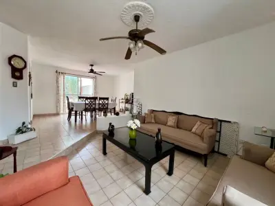 CASA DE 3 REC ENT.INMEDIATA DENTRO D MERIDA, PARA REMODELAR 
