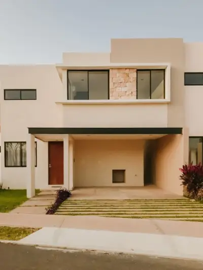 CASA 3 REC ENT/INMEDIATA SEMIEQUIPADA EN PRIV CON AMENIDADES