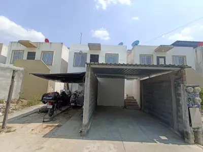 CASA EN VENTA EN JUAREZ NL EN VILLA ALBORADA