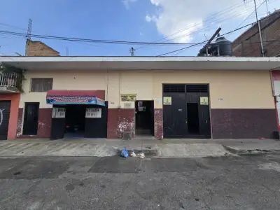 Se Vende Vecindad con Gran Potencial de Inversión