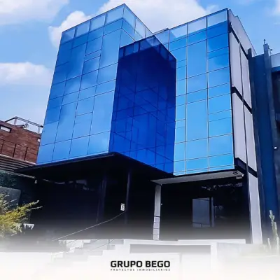 Edificio Corporativo en Venta - Vista Dorada