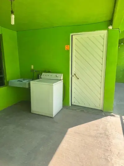 Hoteles y edificios en venta en Coyoacán - foto 2
