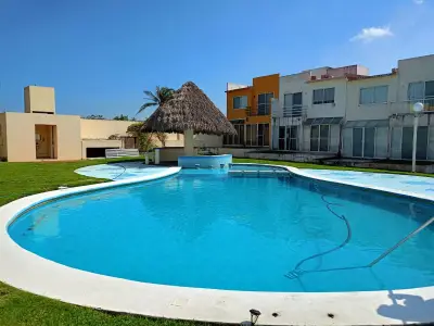 Casa en venta en Alvarado - foto 3