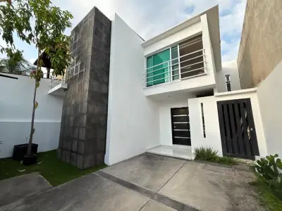 Casa en venta en Villa de Alvarez