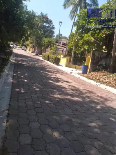 Terreno en venta en Zihuatanejo de Azueta - foto 2