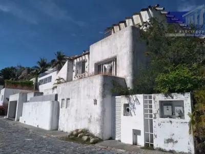 Casa en venta en Zihuatanejo de Azueta - foto 2