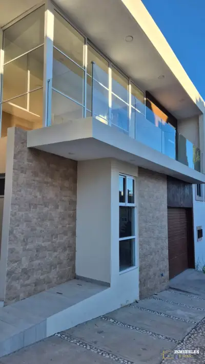 Casa en venta en Guadalupe de Rodríguez - foto 2
