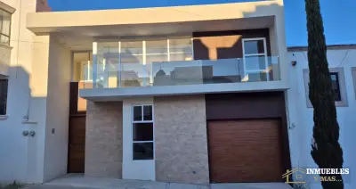 Casa en venta en calle ferrol, lomas de galicia, Guadalupe,