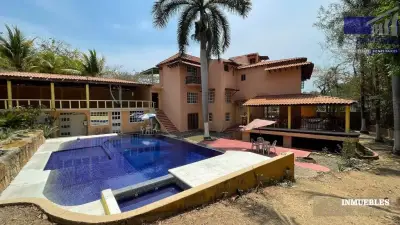 Casa en venta en Zihuatanejo de Azueta - foto 5