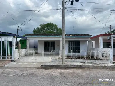 VENTA DE CASA EN JARDINES DE MERIDA