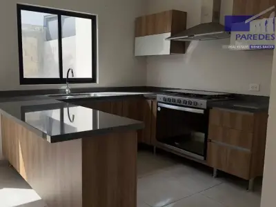 Casa en venta en El Marqués - foto 4