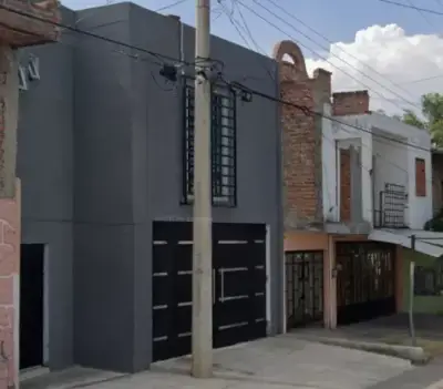 Casa en venta en El Salto - foto 5