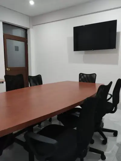 SALA DE JUNTAS EJECUTIVAS POR SOLO $150 LA HORA