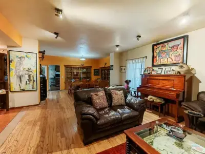 Enamórate de Coyoacán,Casa de esquina estilo colonial, con e