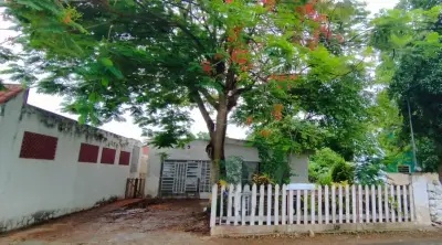 VENTA DE CASA PARA REMODELAR EN CONKAL A UNA CALLE DEL CENTR