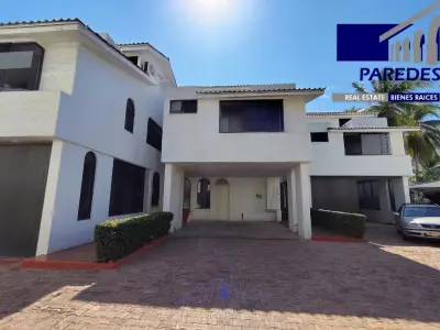 Casa en venta en Zihuatanejo de Azueta - foto 2