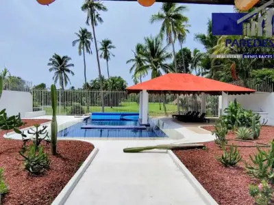 Casa en venta 3 recamaras frente campo de golf