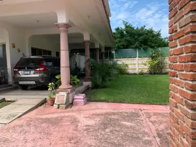 Casa en venta en Ursulo Galván - foto 3