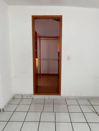 Casa en venta en Zapopan - foto 2