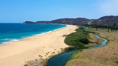 Terreno en venta en Cabo Corrientes - foto 4