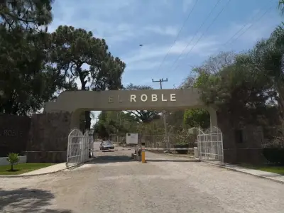 Venta de terrenos en fraccionamiento el roble El Arenal jal