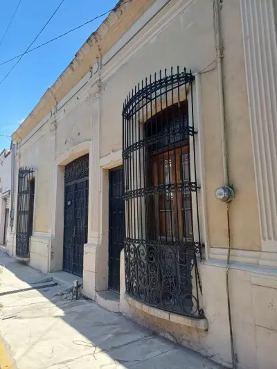 Casa en venta en el Centro de Monterrey excelente inversion