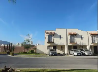 Casa en venta en Tlajomulco de Zúñiga - foto 2