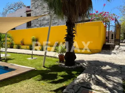 Casa en venta en Centro - foto 2