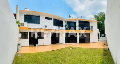 Casa en venta en Centro - foto 2