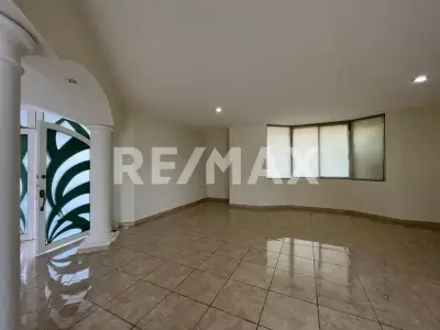 Casa en venta en Centro - foto 4
