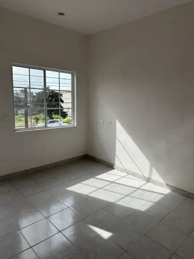 Local comercial en renta en Ensenada - foto 2