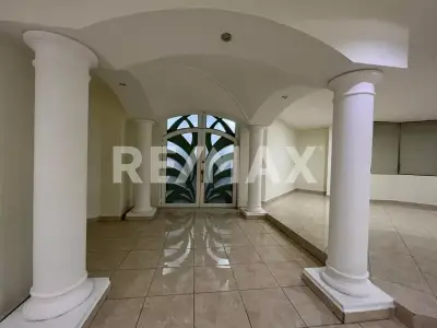 Casa en venta en Centro - foto 3